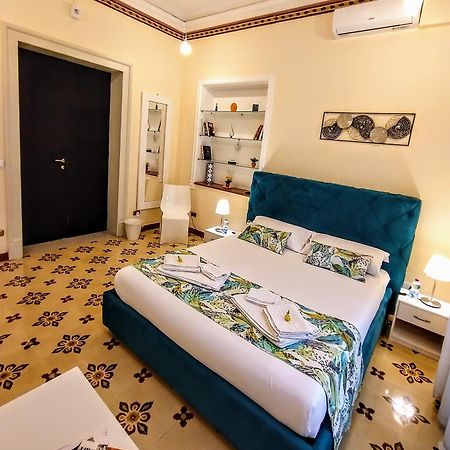 Suleima B&B Messina Centro Exterior foto