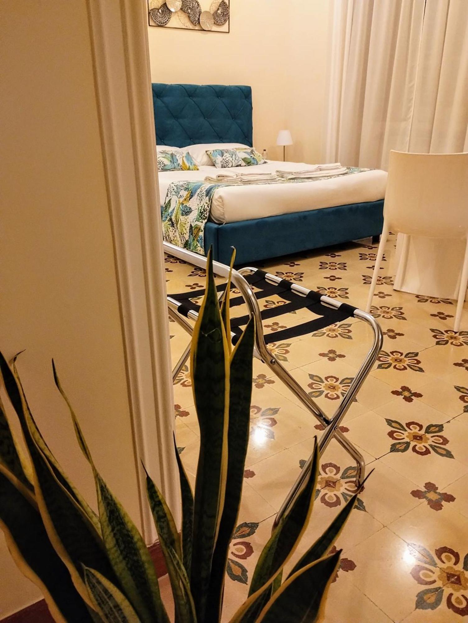 Suleima B&B Messina Centro Exterior foto